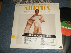 画像1: ARETHA FRANKLIN - ARETHA TEN YEARS OF GOLD ("PRC RICHMOND Press in INDIANA") (Ex++/MINT- BB, EDSP, WTRDMG, TAPEOC)  / 1976 US AMERICA  ORIGINAL "PROMO" 1st press "RED & Green with small 75 ROCKFELLER with 'W' Label" Used LP  