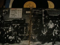 画像1: THE ALLMAN BROTHERS BAND - AT FILLMORE EAST (Matrix #A)S1 2CX-0131 40801-1-D STERLING B)S  2CX-0131 40802-1-C STERLING C)S1 2CX-0131 40803-1-C  STERLING D)S  2CX-0131 40804-1-C  STERLING)"PITMAN Press in NJ" (Ex-/Ex+  EDSP) / 1974 Version US AMERICA REISSUE "Manufacture by WARNER Bros."Used  2-LP's 