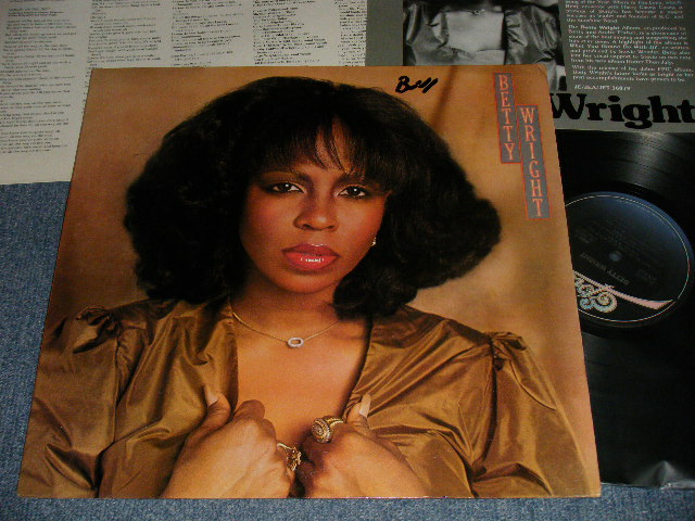 BETTY WRIGHT - BETTY WRIGHT (With PROMO SHEETE) (With CUSTOM INNER SLEEVE)  (Ex+, Ex+++/MINT- WOFC) / 1981 US AMERICA  ORIGINAL 