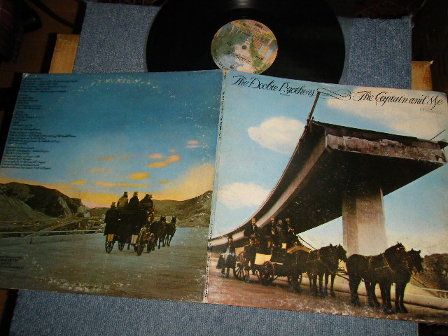 DOOBIE BROTHERS  -  THE CAPTAIN AND ME (Matrix # A)BS-2694 40430-1 x 0 B)BS-2694 40431-1) 