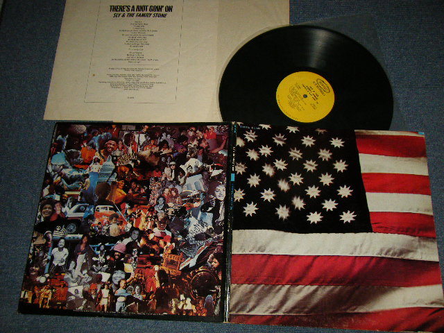 SLY & THE FAMILY STONE - THERE'S A RIOT GOIN' ON (with lyric sheet) (Ex+++/Ex+++) / 1971 US AMERICA ORIGINAL Used LP 