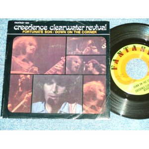 画像: CCR / CREEDENCE CLEARWATER REVIVAL -DOWN ON THE CORNER ( Ex++/Ex++ )  /1969  US ORIGINAL Used 7"SINGLE + PICTURE SLEEVE 