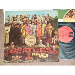 画像: THE BEATLES - SGT. PEPPER'S LONELY HEARTS CLUB BAND ( Ex+/Ex++ ) / 1967? FRANCE ORIGINAL?  (FRANCE ORIGINAL? RED  ODEON Label  MONO Press + GERMAN ORIGINAL Jacket ) Rare MONO Used  LP Released in FRENCH Only???? 