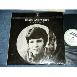 画像: TONY JOE WHITE - BLACK AND WHITE ( Matrix # 1L/2L  Ex++/Ex+ ) / 1969 UK ENGLAND  ORIGINAL Used LP 