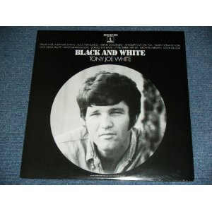 画像: TONY JOE WHITE - BLACK AND WHITE / 1990's US US REISSUE Brand New SEALED LP 