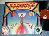 画像: SUNRISE  ( Produced by BRUCE JOHNSTON of The BEACH BOYS ) - SUNRISE  ( Ex+/MINT- ) / 1977 US AMERICA ORIGINAL  Used LP 