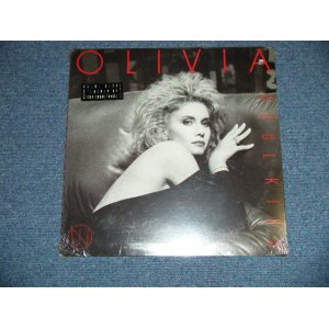 画像: OLIVIA NEWTON-JOHN -  SOUL KISS (with TITLE SEAL) (SEALED BB Hole )  /1985 US AMERICA   ORIGINAL "BRAND NEW SEALED"  LP 