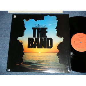 画像: THE BAND - ISLANDS ( Matrix # 25/26 )  ( MINT/MINT-) / 1977 US AMERICA ORIGINAL "ORANGE Label" 1st Press "CAPITOL logo on BOTTOM LABEL" Used LP 