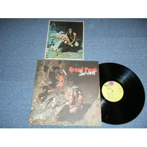 画像: GFR GRAND FUNK RAILROAD - SURVIVAL ( With 1 PIN-UPs )( Matrix #  1-764-F-9-/ -2-764-F9) ( Ex++/Ex+, Looks:MINT- : EDSP ) / 1971 US AMERICA ORIGINAL 1st Press "GREEN Label"  Used LP 