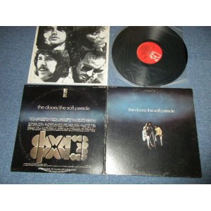 画像: THE DOORS - THE SOFT PARADE ( Matrix # A-2 CTH  / B-2 CTH )  ( Ex+/Ex+++ Looks Ex++) (With UN-GLOSSY ORIGINAL INNER SLEEVE ) / 1968 US Original "1st Press  RED  Label with Large Stylized  E on TOP" "1855 CREDIT at Bottom Label" Used STEREO LP 