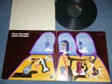 画像: THREE DOG NIGHT  - GOLDEN BISQUITS  (  Matrix # A-1A / B-1-E )  ( Ex+/Ex+++ A-1,2:Ex ) / 1971 US AMERICA ORIGINAL "With DETACHABLE CARDBOARD POSTER" Used LP 