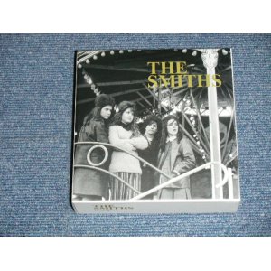 画像: THE SMITHS  - COMPLETE  ( MINT/MINT) / 2011 US AMERICA  ORIGINAL Used 8 Mini-LP Paper Sleeve 8-CD'S BOX SET 