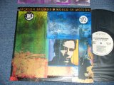 画像: JACKSON BROWNE - WORLD IN MOTION  ( Ex+++/MINT- : Cutout) / 1989 US AMERICA ORIGINAL "BWHITE LABEL PROMO" Used  LP