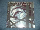 画像: JACKSON BROWNE - LIVES IN THE BALANCE ( SEALED : Cutout) / 1986 US AMERICA ORIGINAL "BARND NEW SEALED"  LP