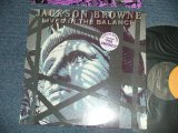 画像: JACKSON BROWNE - LIVES IN THE BALANCE (MINT/MINT )  / 1986 US AMERICA ORIGINAL Usaed LP