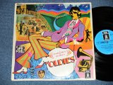 画像: THE BEATLES - A COLLECTION OF BEATLES OLDIES  ( VG+++/MINT-  Looks:Ex+++ )  / 1970's GERMAN "Reissue BLUE Label"  "TYPING Style Matrix #" Used LP 