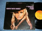 画像: NANCY SINATRA - MOVIN' WITH NANCY ( Ex+/Ex+++,Ex+ ) / 1967 US AMERICA 2nd Press 1968 Version "2 COLOR Label" STEREO Used LP 