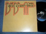 画像: Jeff  BECK Tim BOGERT & Carmine APPICE -  BECK BOGERT & APPICE (Matrix #    A) AL-32140-2D G (HAND WRITING)     B) BL-32140-1H ( TYPING ) )  (Ex+++/MINT-)  / 1980's Version US AMERICA 3rd Press "DARK BLUE Label" Used LP 