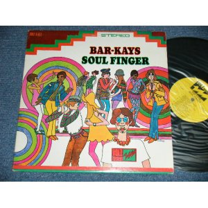 画像: THE BAR-KAYS - SOUL FINGER (Matrix #         A) ST-VO-671069-A AT LW       B) ST-VO-671070-A AT LW ) (Ex++/Ex+++ Looks:Ex+) / 1967 US AMERICA ORIGINAL  "YELLOW Label with DIST.BY ATCO at Bottom" STEREO   Used LP