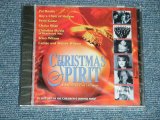 画像: V.A. OMNIBUS (BRIAN WILSON, PAT BOONE, PERRY COMO, CHAKA KHAN, CHRISTINE McVIE, CATNIR and WENDY WILSON, BOY'S CHOIR OF HARLEM) - CHRISTMAS SPIRIT : A Musical Collection ( SEALED ) /  1998 US AMERICA  ORIGINAL  "Brand New SEALED"  CD 