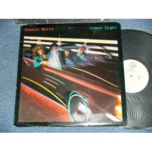 画像: BONNIE RAITT - GREEN LIGHT (MATRIX # A) ) BS-1-3680 LW2 CJ TML-M  /B) BS-2-3630 LW2 TML-M ) (Ex/Ex+++ A-5:Ex)  / 1982 US AMERICA ORIGINAL  Used LP 