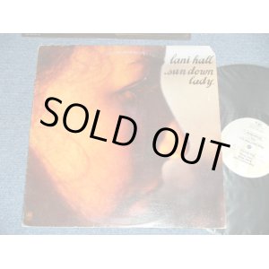 画像: LANI HALL (SERGIO MENDES & BRASIL '66) - SUN DOWN LADY ( Ex/Ex+++ Cut Out)  / 1970's  US AMERICA  "2nd Press Label "  Used  LP