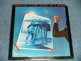 画像: AMERICAN FLYER (ERIC & STEVE KAZ,CRAIG FULLER, DOUG YULE, Prod by GEORGE MARTIN) - SPIRIT OF A WOMAN  (Sealed  Cut Out ) / 1977 US AMERICA ORIGINAL "BRAND NEW SEALED"  LP 