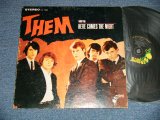 画像: THEM(VAN MORRISON) - Featuring HERE COMES THE NIGHT (Ex+/VG++)  / 1966 US AMERICA ORIGINAL 2nd Press  Jacket  STEREO Used LP 