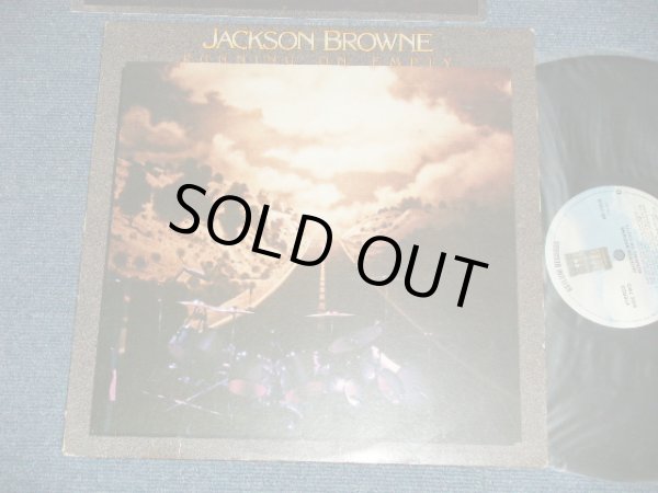 画像1: JACKSON BROWNE - RUNNING ON EMPTY(With BOOKLET)  (Matrix #  A) 6E 113 A-8 RE PRCW     B) 6E 113 B-3 PRCW  ) (Ex+/Ex++ Looks:Ex+++) / 1977 US AMERICA ORIGINAL "CLOUD Label" Used LP 