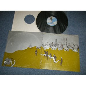 画像: JONI MITCHELL  - THE HISSING OF SUMMER LAWNS   (Matrix # A) 7E-1051 A-7 PRC RE-1 1-11  B) 7E 1051 B-7 PRC RE-1-111 )( Ex++/MINT ) / 1975 US AMERICA ORIGINAL  Used LP 