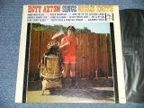 画像: HOYT AXTON  - SINGS BESSIE SMITH (WHITE BLUES)  (Ex+/Ex++ Looks:Ex+++)  / 1968 US AMERICA ORIGINAL MONO  Used LP 