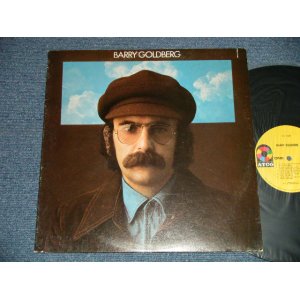 画像: BARRY GOLDBERG - BARRY GOLDBERG (Ex+++/MINT-  CUTOUT) / 1974 US AMERICA ORIGINAL 1st Press "YELLOW with 1841 BROADWAY Label" Used LP 