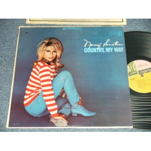 画像: NANCY SINATRA - COUNTRY MY WAY ( Ex+/Ex+++ Looks:Ex+ )  / 1967 US AMERICA ORIGINAL 1st Press "MULTI COLOR Label" STEREO  Used LP 