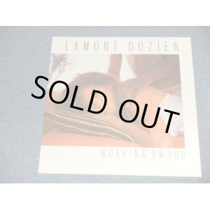 画像: LAMONT DOZIER - WORKING ON YOU  (SEALED ) / 1985 US AMERICA REISSUE "BRAND NEW SEALED" LP 