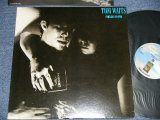 画像: TOM WAITS -  FOREIGN AFFAIRS (Matrix #    A) 7E 1117-A7-SP  SRC  1-J  B) 7E 1117-B7-SP SRC  1-I) (Ex+++/MINT-) / 1977 US AMERICA ORIGINAL Used LP 