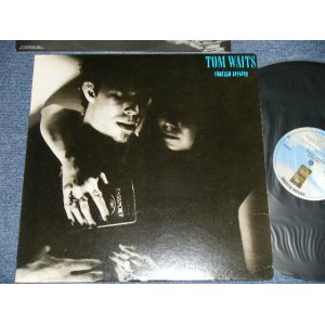 画像: TOM WAITS -  FOREIGN AFFAIRS (Matrix #    A) 7E 1117-A7-SP  SRC  1-J  B) 7E 1117-B7-SP SRC  1-I) (Ex+++/MINT-) / 1977 US AMERICA ORIGINAL Used LP 