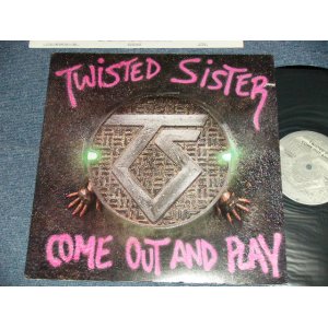 画像: TWISTED SISTER - COME OUT AND PLAY (Ex+++/MINT- Cut Out) / 1985 US AMERICA ORIGINAL Used LP