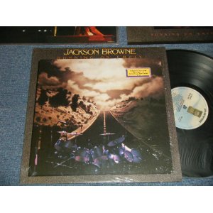 画像: JACKSON BROWNE - RUNNING ON EMPTY "With BOOKLET & Custom Inner"  (Matrix # A) 6E 113 A-8 RE PRCW  B) 6E 113 B-2 PRCW ) "PRC-W" (MINT-/MINT- B-3:Ex++) /1977 US AMERICA ORIGINAL Used LP 