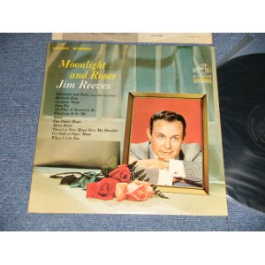 画像: JIM REEVES - MOONLIGHT AND ROSES (Ex++/Ex+++) / 1964 US AMERICA ORIGINAL 1st Press Label STEREO Used LP  