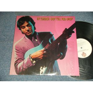 画像: RY COODER -  BOP TILL YOU DROP (Matrix #A)BSK-1-3358-WW4 --◃ B)BSK-2-3358 WW６ --◃) "WINCHESTER Press" (MINT-/MINT-) / Early 1980's US AMERICA REISSUE "WHITE Label" Used LP 