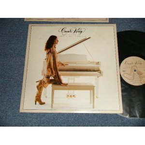 画像: CAROLE KING - PEARLS (Matrix #A)SOO-1-12073-Z6 6 ** B)SOO-2-12073-Z6 2 **) "LOS ANGELES Press"  (Ex+++/Ex++ Looks:Ex+++)/ 1980 US AMERICA ORIGINAL "PROMO BB HOLE" Used LP