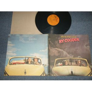 画像: RY COODER - INTO THE PURPLE VALLEY :Without Inserts (TEXTURED cover) (Matrix #A)MS-1-2052 LW1 CJ * B)MS-2-2052 LW1 CJ *) "LOS ANGLES Press" in CA (Ex++/MINT-) / 1976 Version US AMERICA 3rd press "BROWN without/NONE STEREO & 'w' Label" "TEXTURED Cover" Used LP 