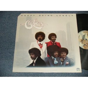 画像: THE CHI-LITES - HAPPY BEING LONELY (Ex+++/MINT-) / 1976 US AMERICA ORIGINAL Used LP  