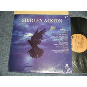 画像: SHIRLEY ALSTON (of SHIRELLES' LEAD Singer) - WITH A LITTLE HELP FROM MY FRIENDS (MINT-/MINT-) / 1975 CANADA ORIGINAL Used LP 