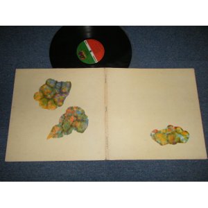 画像: KING CRIMSON - ISLANDS (Matrix #A)ST-A-712381-C AT/GP  PR   B)ST-A-712382-C AT/GP PR) "PR / PRESSWELL Press"(Ex+++/MINT- EDSP) / 1972 US AMERICA ORIGINAL "RECORD CLUB OF AMERICA Release" 1st Press "1841 BROADWAY Label" Used LP 