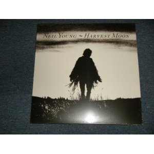 画像: NEIL YOUNG - HARVEST MOON (Sealed) / 2017 US AMERICA/EUROPE REISSUE "BRAND NEW SEALED" 2-LP's 