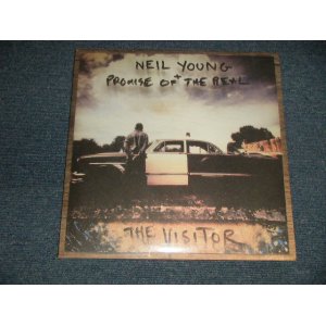 画像: NEIL YOUNG - THE VISITOR (Sealed) / 2018 US AMERICA/EUROPE REISSUE "BRAND NEW SEALED" 2-LP's 