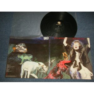 画像: JONI MITCHELL - DOG EAT DOG (Matrix #A)GHS 240074-A-SH3 O B-21859-SH3 recision SLM ▵10581 1-2  Ｂ)GHS 240074-B-SH7 B-21860-SH7 Precision SM SLM ▵1058-x 1 2) "SPACIALTY Press in OLYPHANT in PA"(Ex+++/MINT- CRACK) / 1985 US AMERICA ORIGINAL  Used L