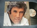 画像: BURT BACHARACH - LIVING TOGETHER(Ex+++/Ex+++) / 1973 US AMERICA ORIGINAL "1st Press SILVER Label" Used LP