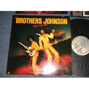 画像: The BROTHERS JOHNSON - RIGHT ON TIME (With Booklet + CUSTOM INNER)  (MINT-/MINT- CutOut)/ 1977 US AMERICA ORIGINAL Used LP